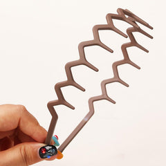 SHE LIAN flexible plastic bending slightly to show durability and comfortable flex