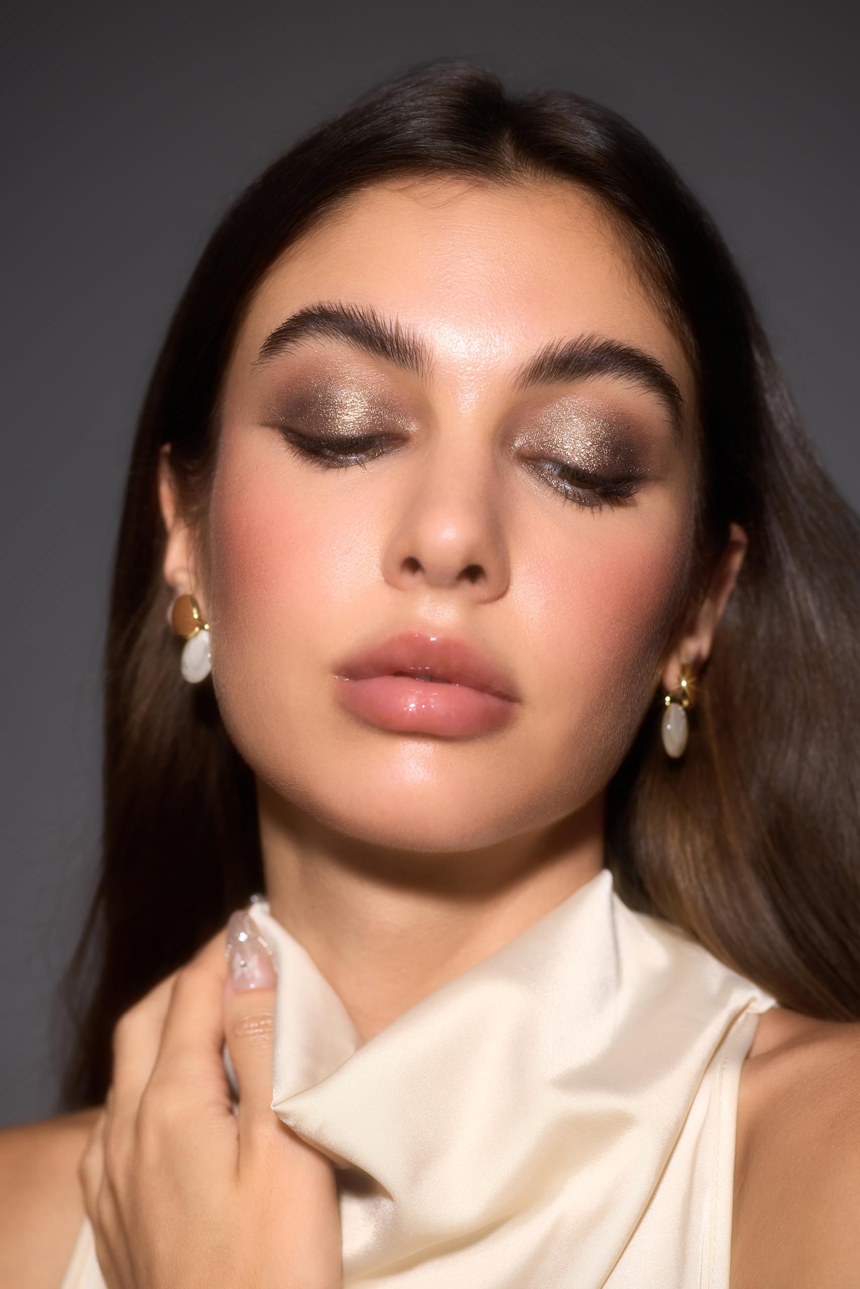 SHEGLAM Bronze Dust flatlay with tools showing versatile, on-the-go routine benefit
