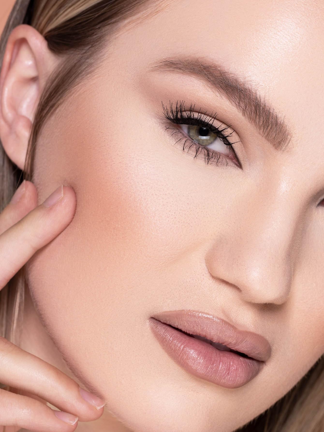 SHEGLAM before and after comparison showing coverage and skin-smoothing benefit