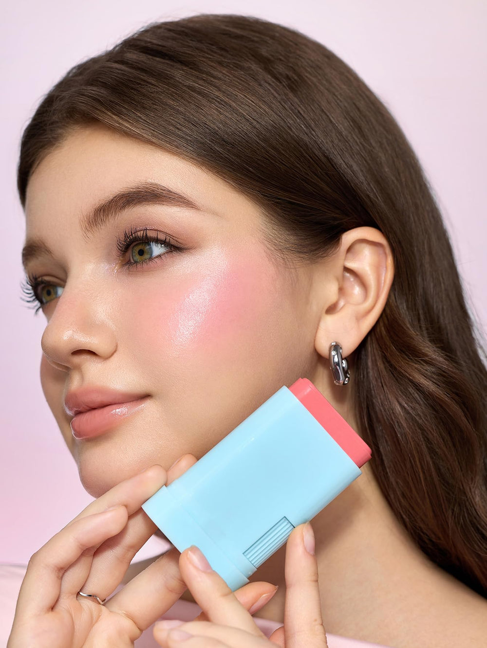 SHEGLAM creamy swipe texture displayed to show blendability and glow