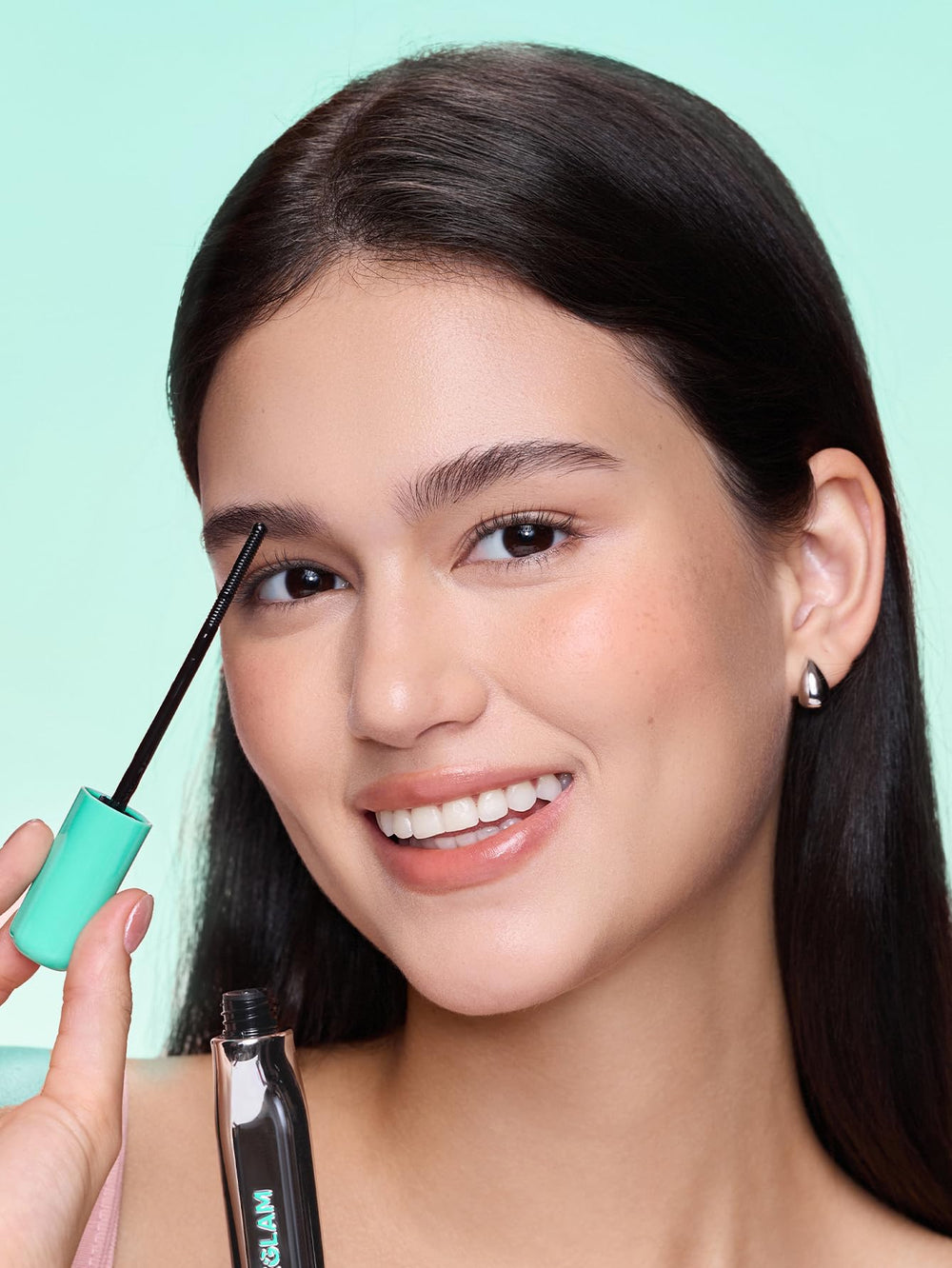 SHEGLAM close-up precision tip delivering accurate product placement