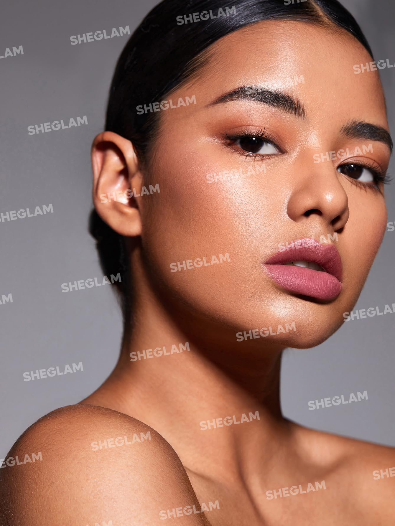 SHEGLAM creamy texture close-up demonstrating smooth glide and non-tugging benefit