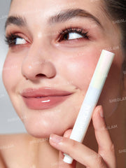 SHEGLAM closed cap compact shot for easy portability benefit