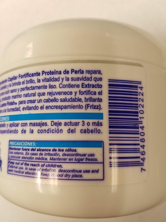 Silicon Mix creamy pearl texture close-up, demonstrates rich nourishing formula