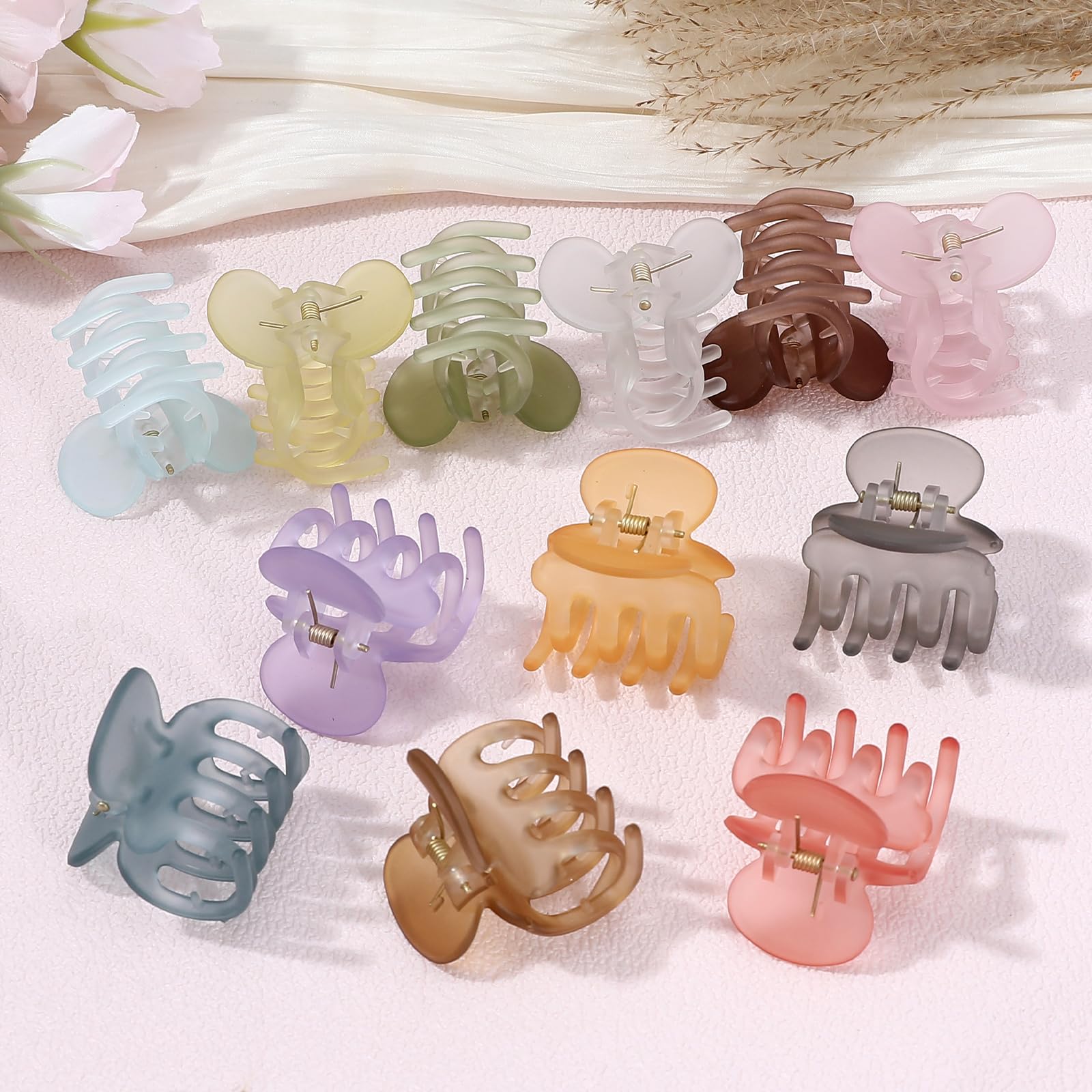 sisiaipu clip securing a half-up hairstyle for comfortable all-day wear