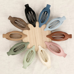 Sisiaipu clip side profile with gentle curve for comfortable head fit