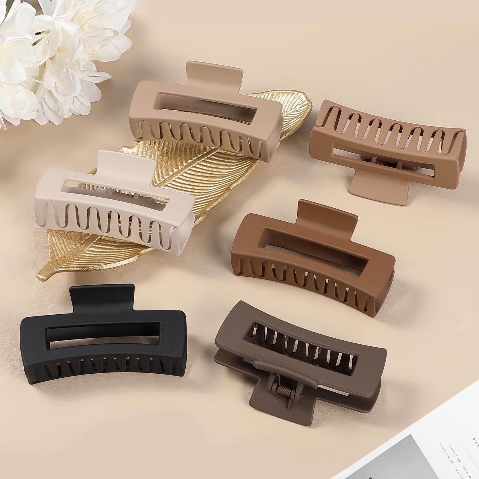 Sisiaipu clip used in a half-up hairstyle offering comfortable hold