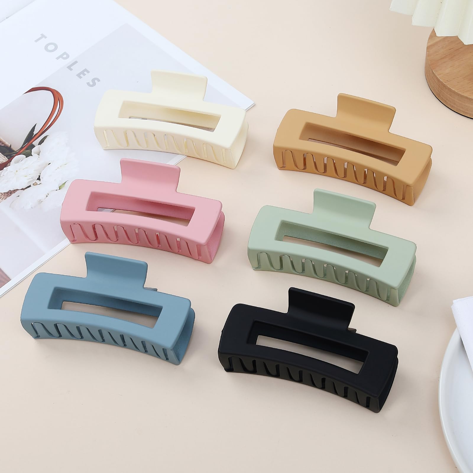 sisiaipu clip securing a high bun on thick hair for comfortable all-day wear and confidence