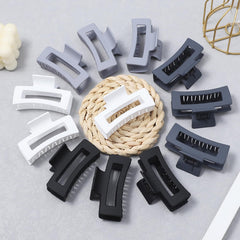 Sisiaipu side profile open clip showing strong metal spring for secure hold