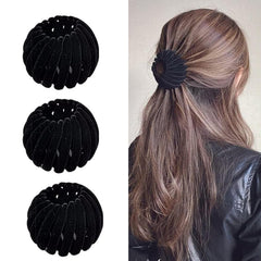 Sizobi front view of three-pack hair nest clips showing compact convenience