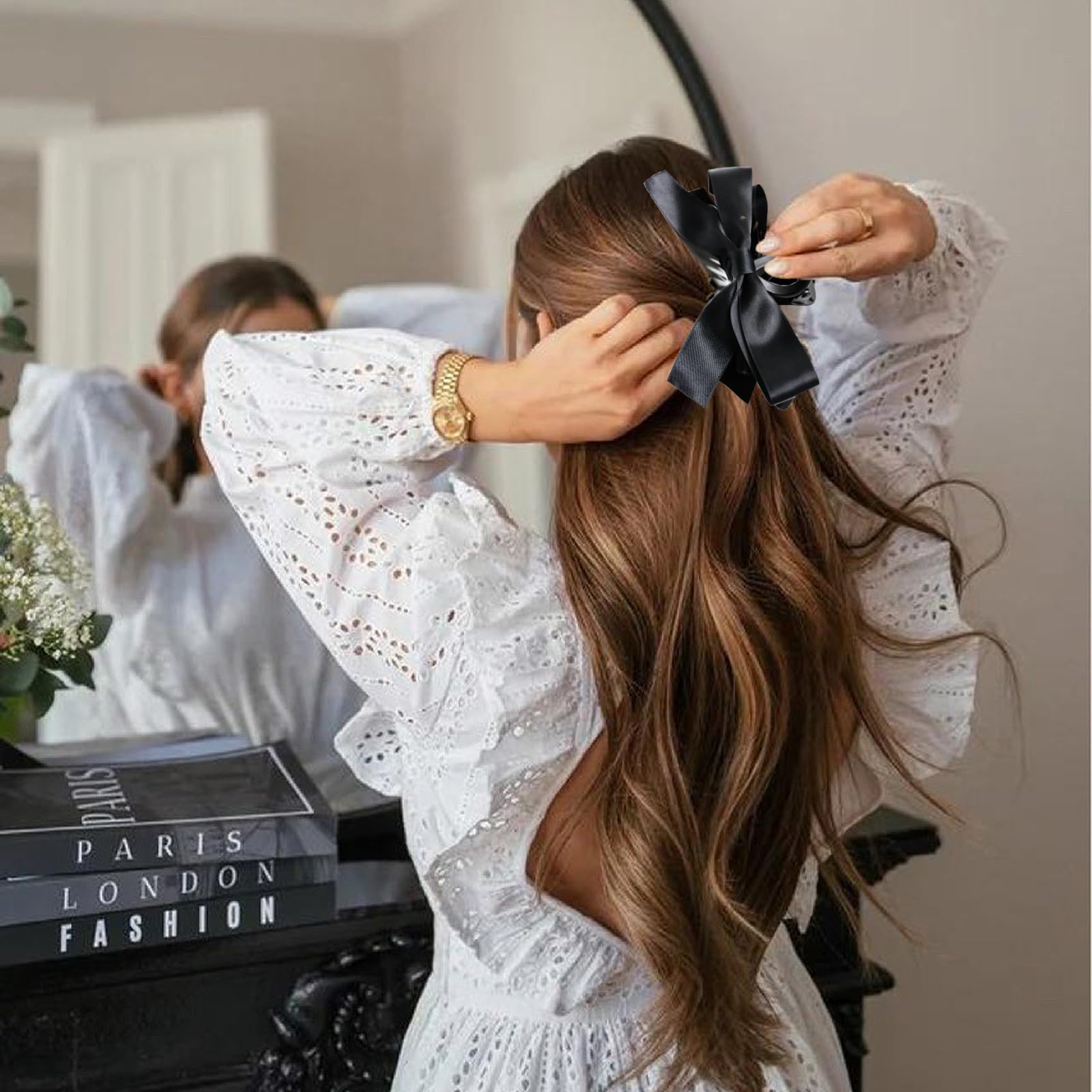 Sizobi half-up hairstyle lifestyle image showing polished look