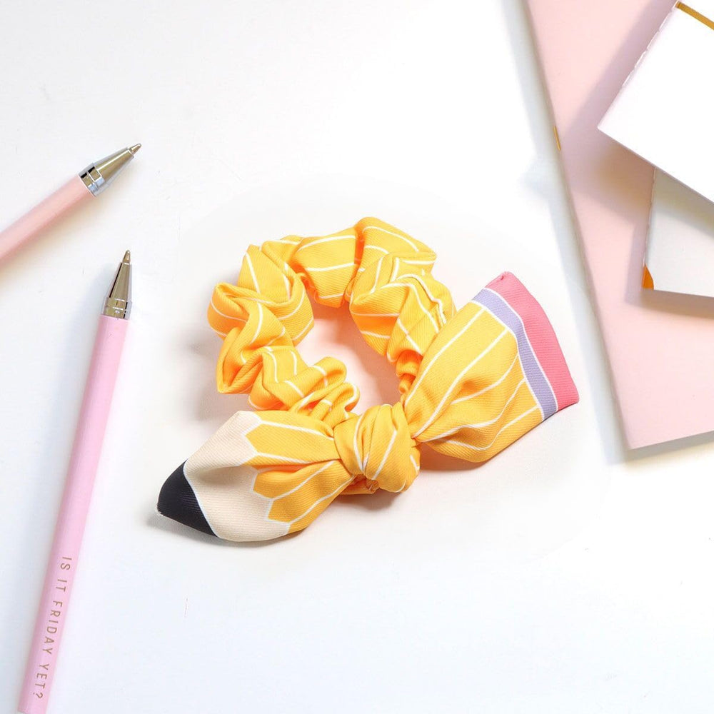 SKIRIFLA hair clips worn in a ponytail offering secure hold and polished style
