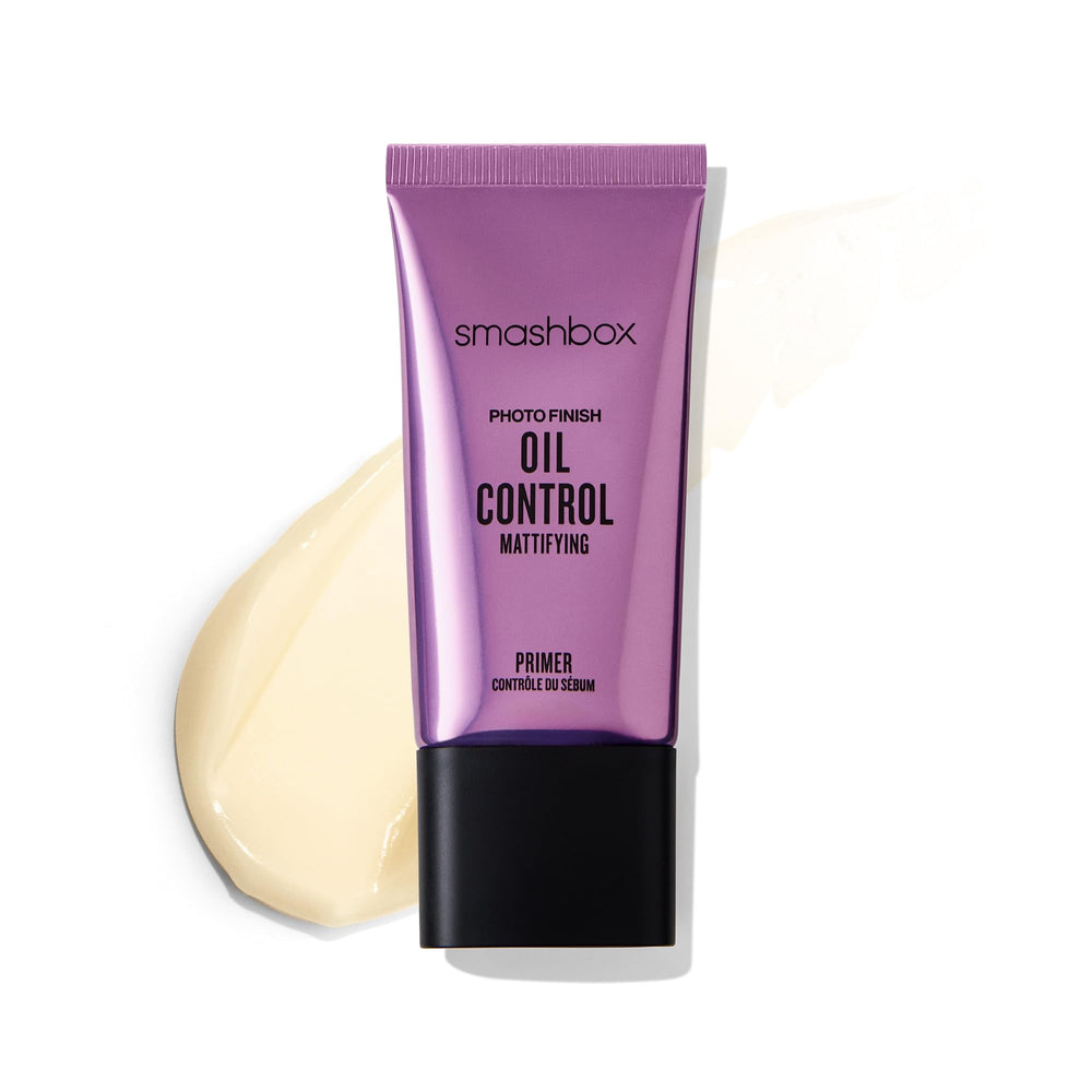 Smashbox bottle front packaging shows product and benefits for long wear