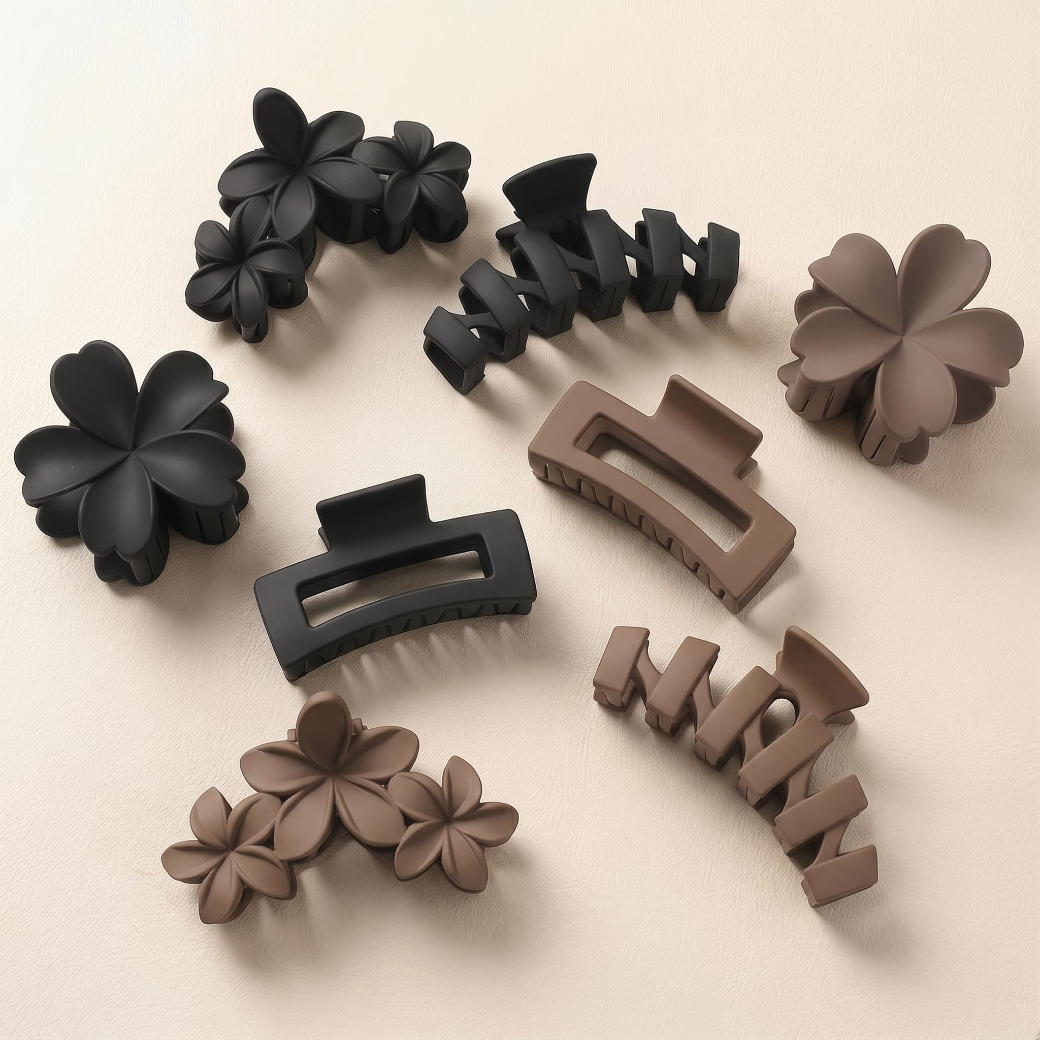 SMKSL front view of the neutral colored clip set showing elegant packaging and easy grab benefit