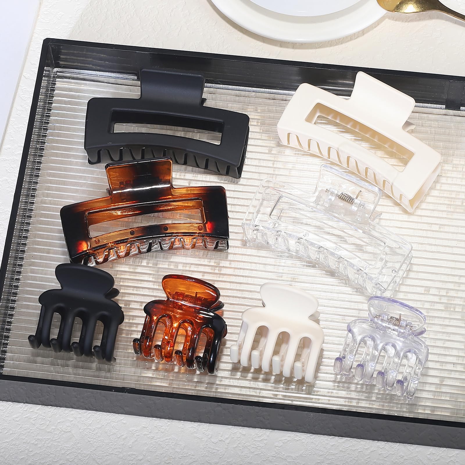SMKSL clip in use securing a half-up hairstyle for quick styling benefit