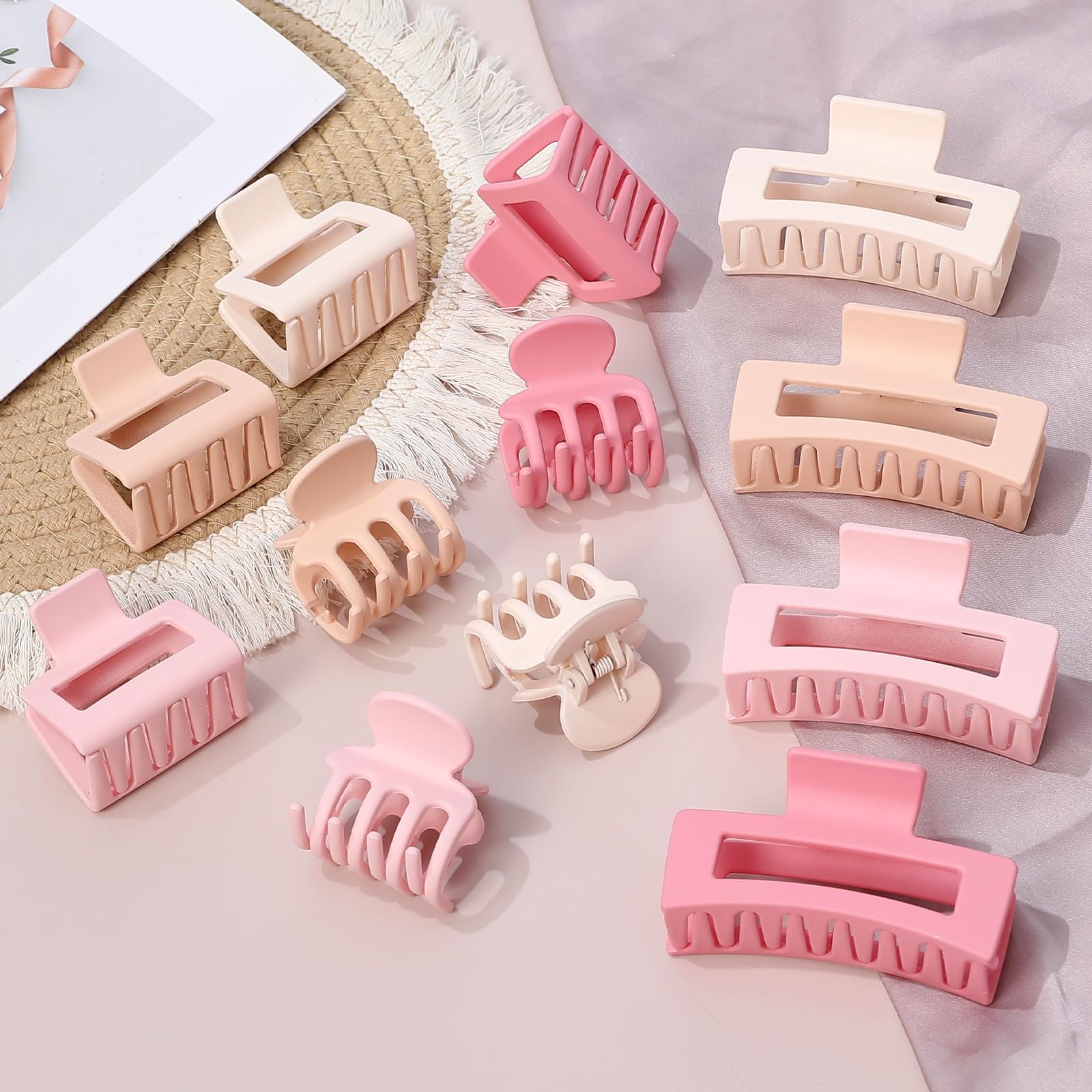 SMKSL medium clip detail highlighting spring and teeth for stable medium-volume support