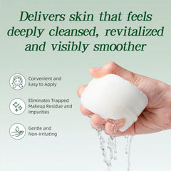 snidin applying pad to face for instant hydration and calming