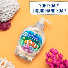 Softsoap close-up of lather demonstrating rich foam and gentle cleaning