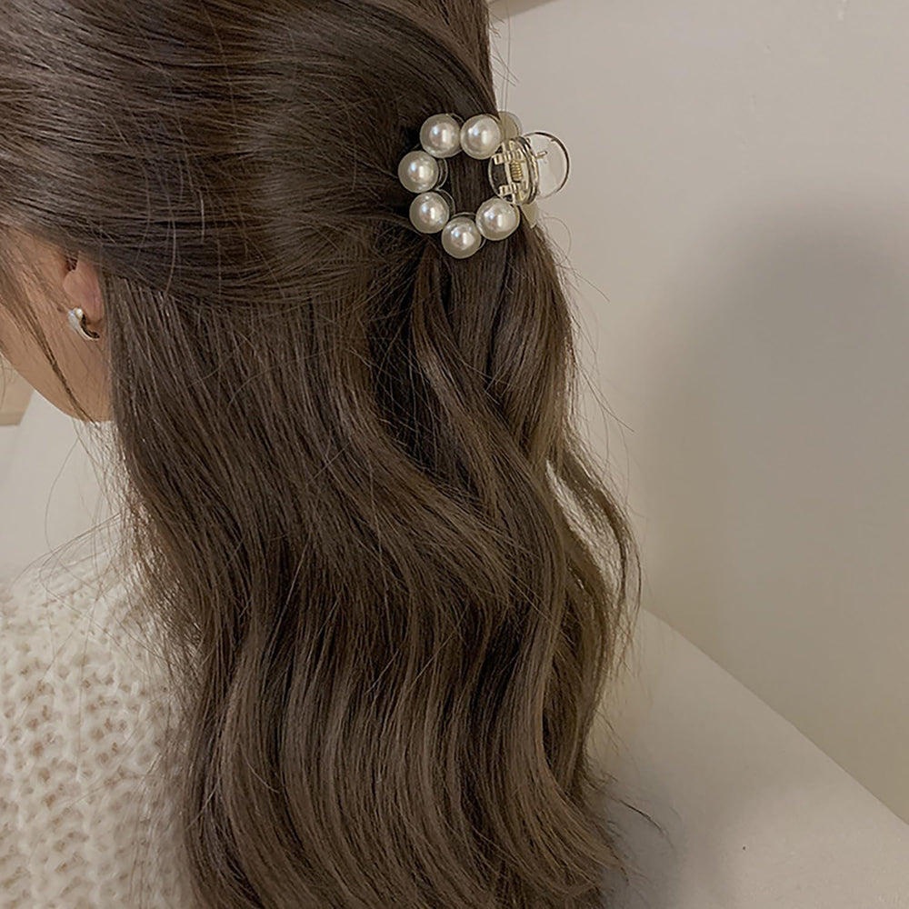 SONGJIE clip used in half-up hairstyle demonstrating polished finish benefit
