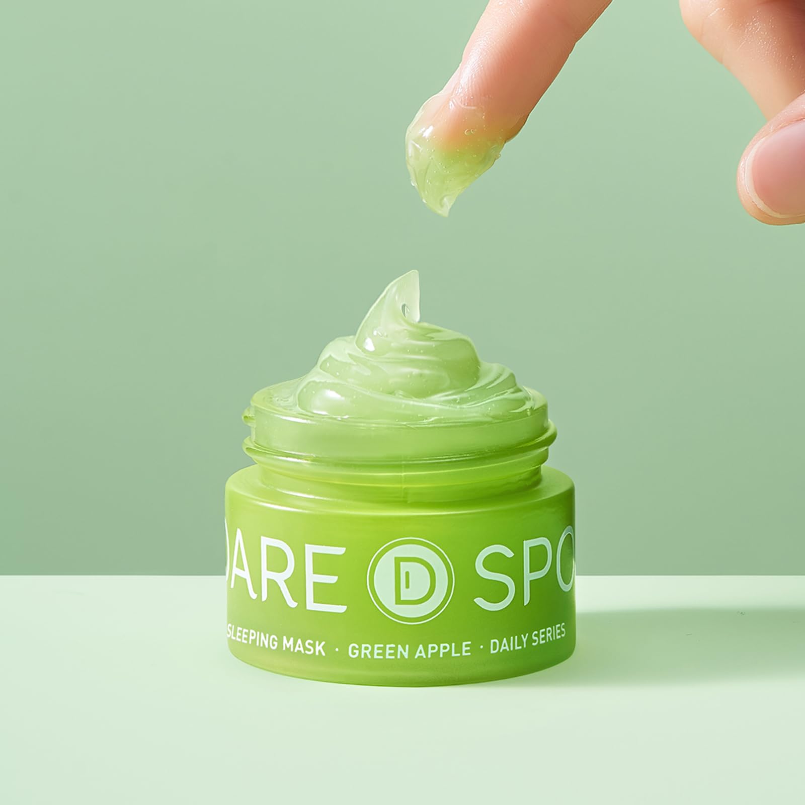 SPODARE ingredient label highlighting green apple and Vitamin C benefit