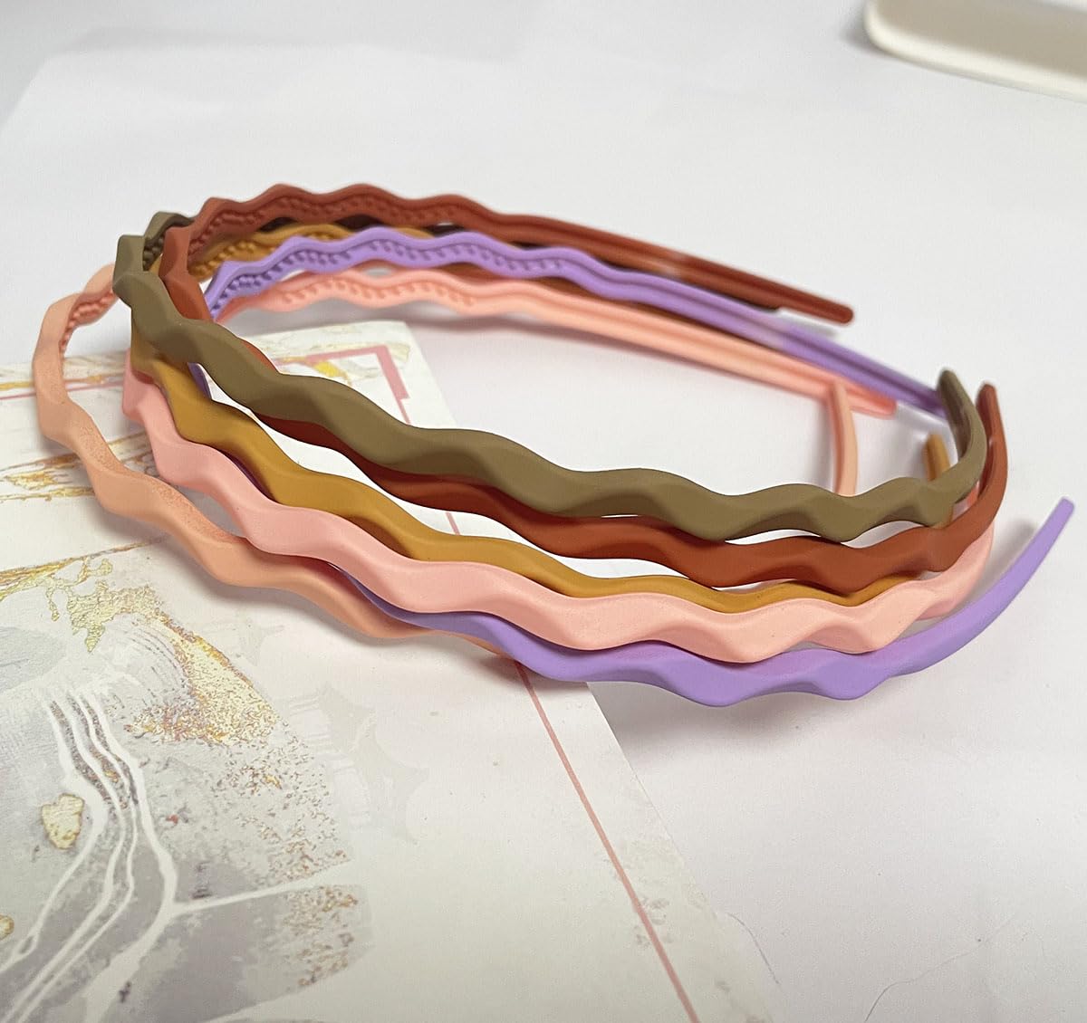 Springtime close-up of inner teeth detail demonstrating secure hold and comfortable grip