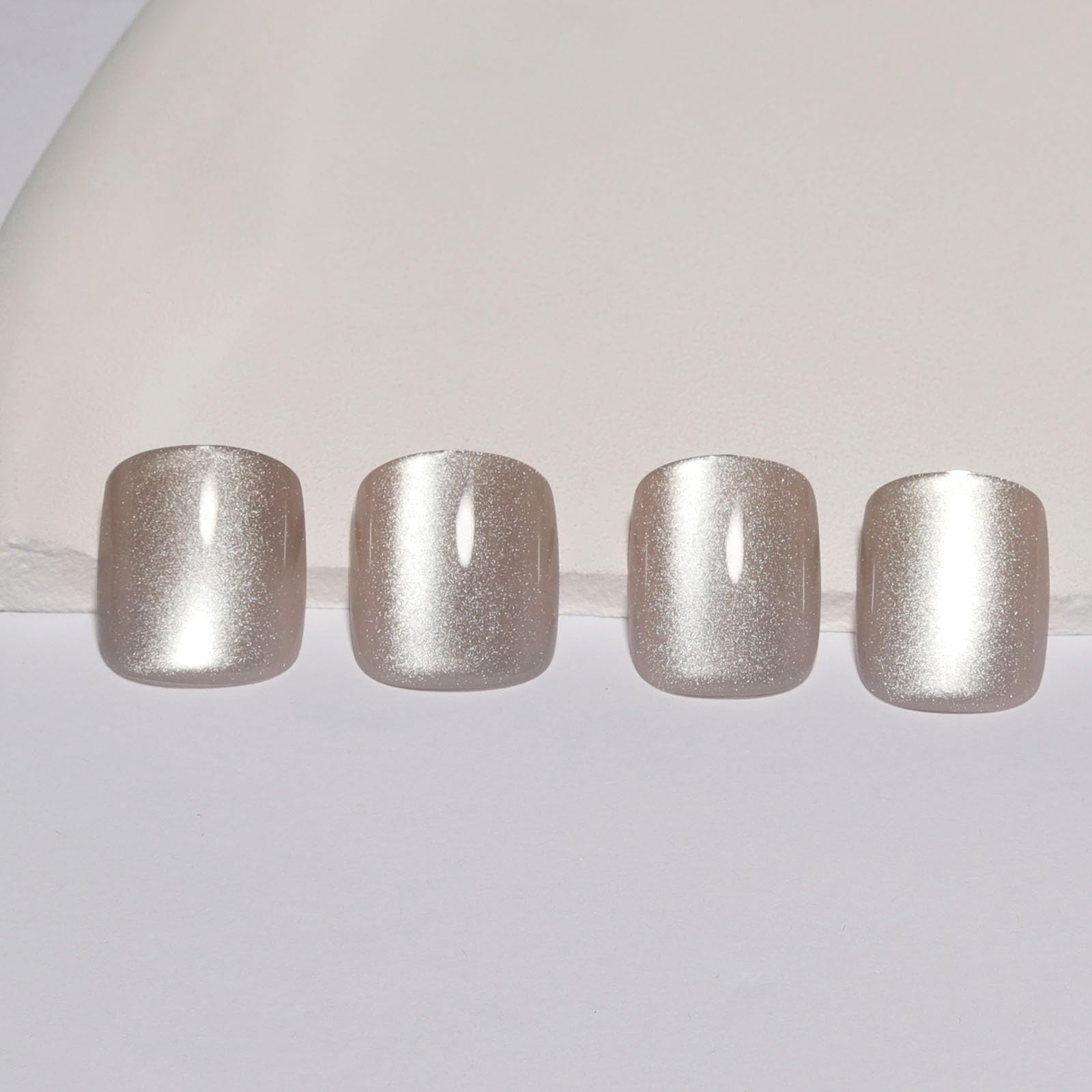 Stbisen side profile showing thicker fingertip and durable gel finish benefit