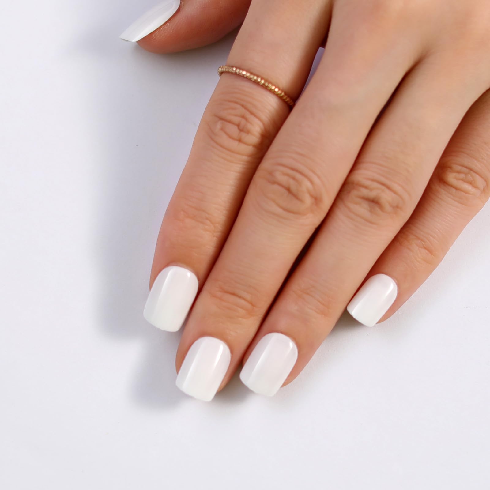 Stbisen layout of 15 nail sizes across 30 pieces for precise sizing and perfect fit