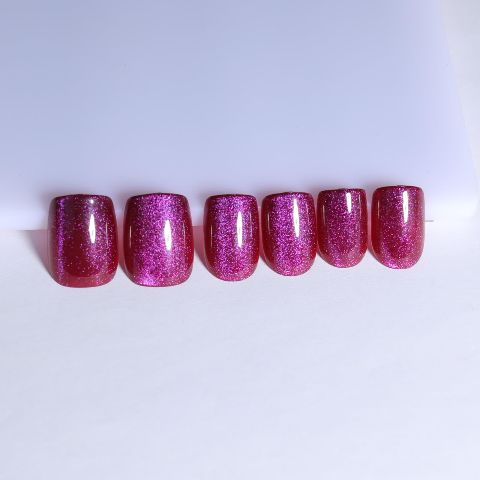 Stbisen texture detail at fingertip showing thicker tip for durability benefit