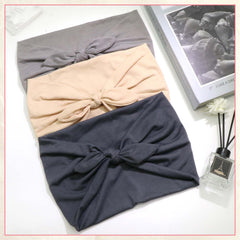 STGDAK headband in a brunch outfit demonstrating polished look and hands-free convenience