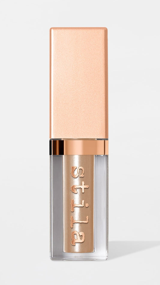 stila applicator detail with wand tip, demonstrating precise application benefit