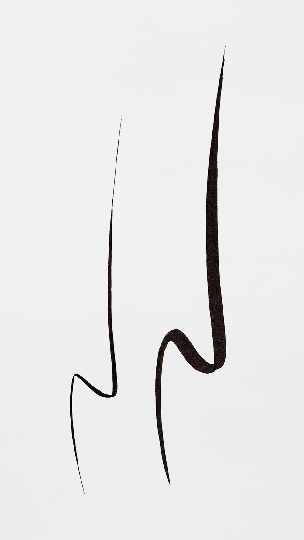 stila micro tip detail showing ultra-fine point for precise lines