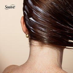 Suave conditioner cream texture demonstrating smoothing, detangling action