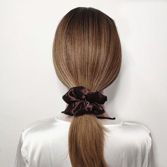 Sufermoe satin texture close-up highlighting smooth fabric and hair-friendly finish
