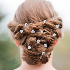 SUMAJU lifestyle photo of a bride wearing clips to show finished look and photo-ready polish benefit