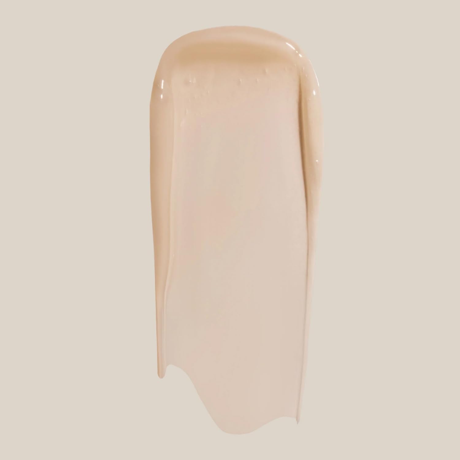 Summer Ferenity angled applicator close-up for precise, hygienic application benefit