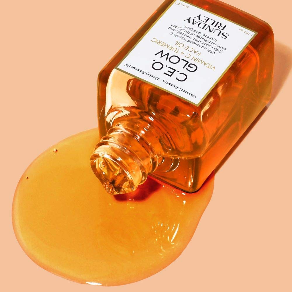 Sunday Riley pipette dispensing face oil demonstrating precise application benefit