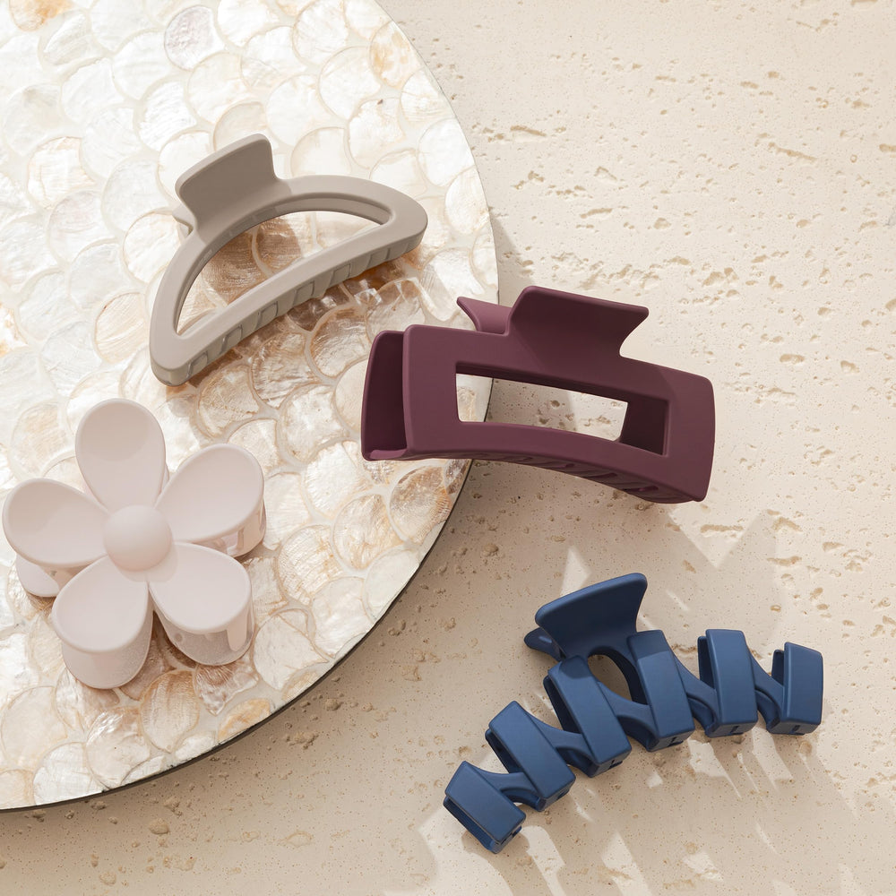 Sunolga clips styled with outfit in lifestyle scene showing fashion-forward functionality