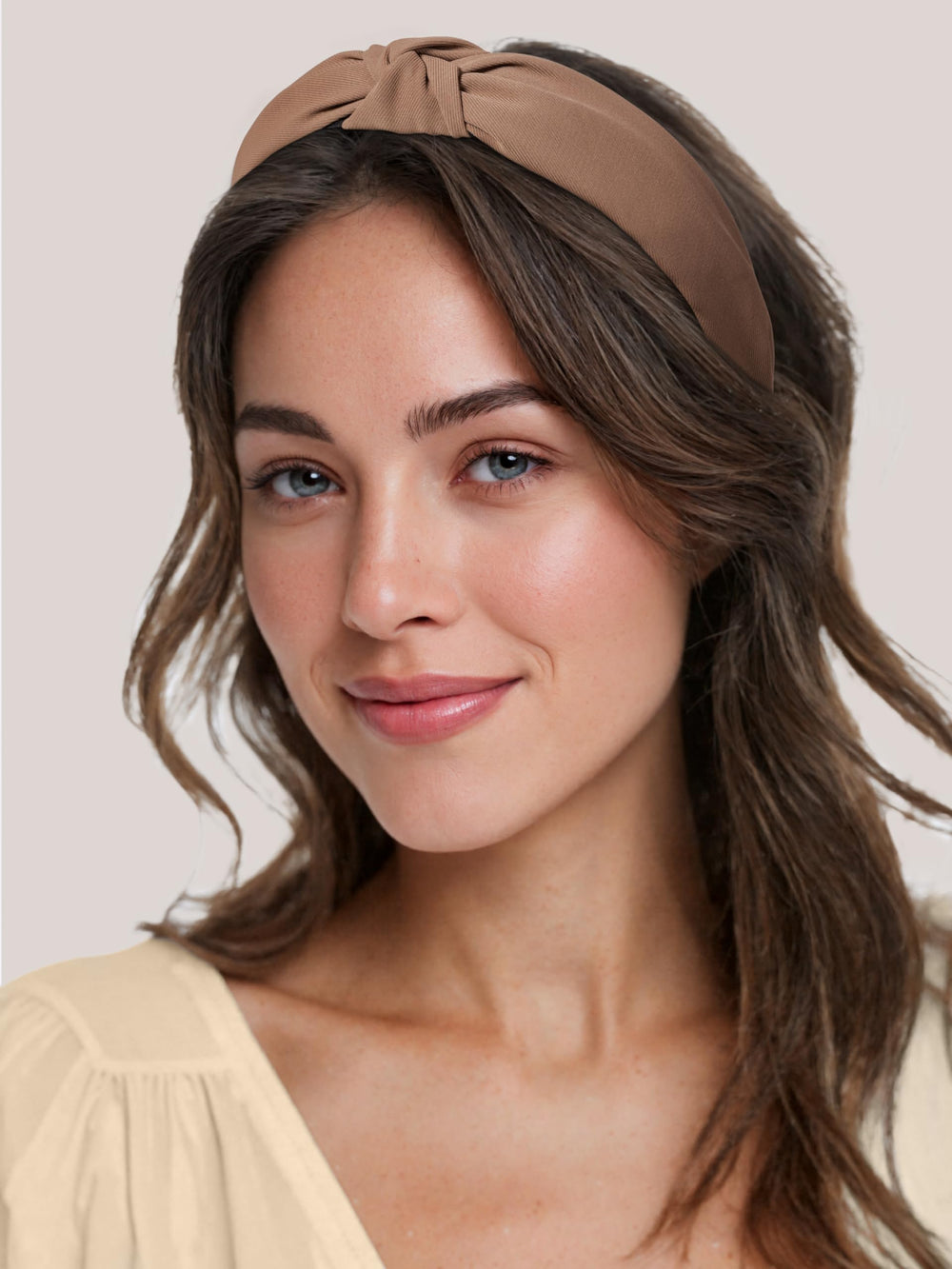 Sunolga padded band profile showing volume and secure fit comfort