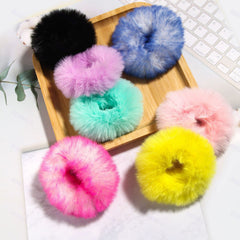 SUSULU close-up faux fur texture highlighting plush softness benefit
