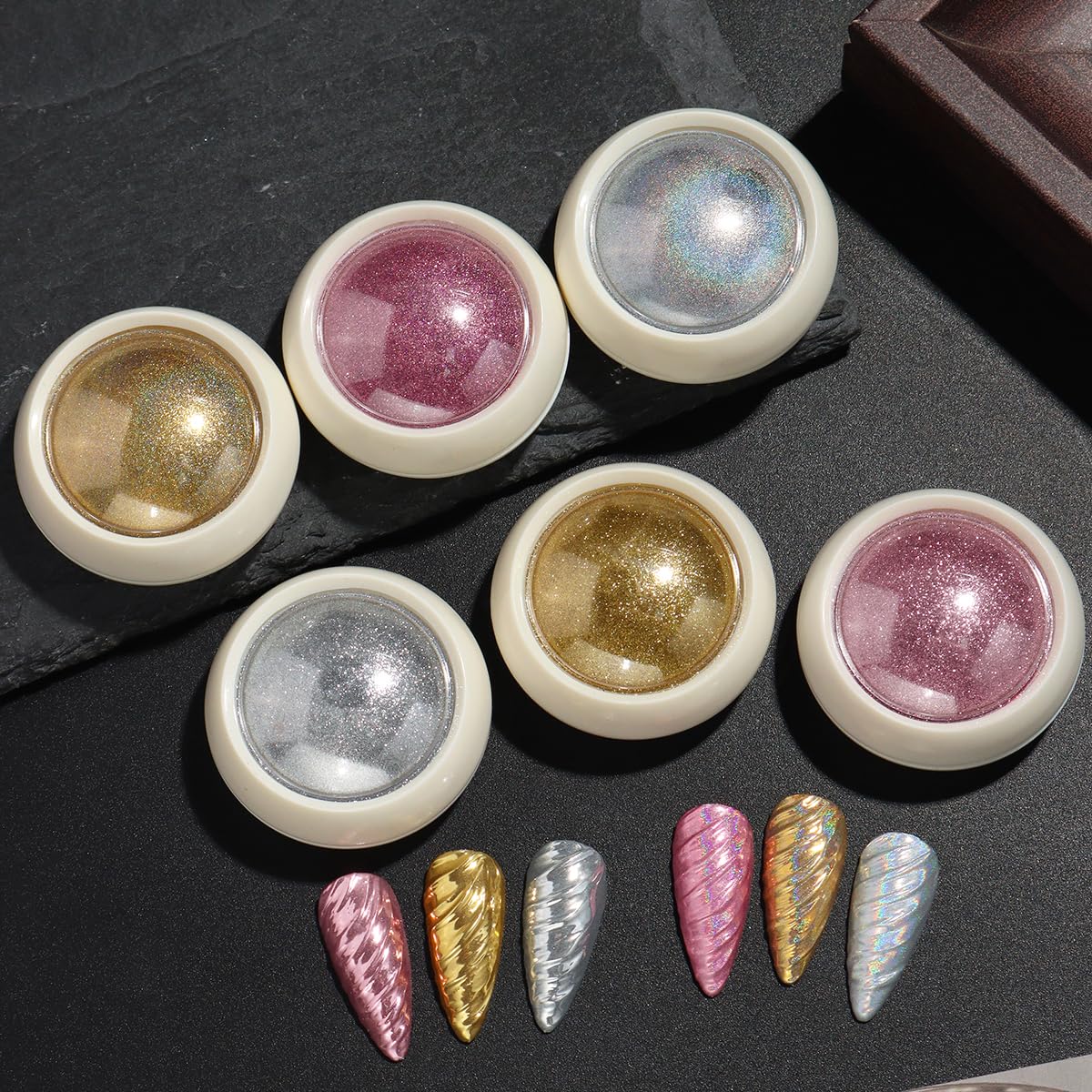 SUTOZMIWE lifestyle manicure shot showing finished aurora nails for inspiration
