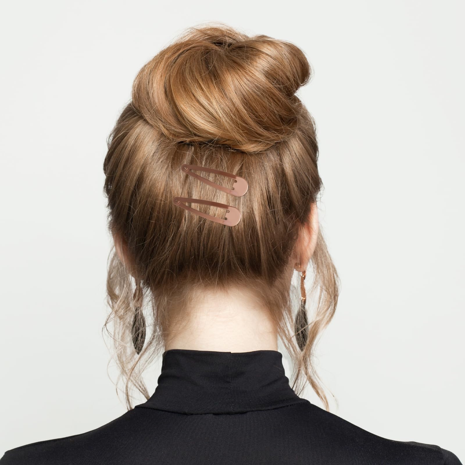 SWSTINLING multiple clips holding braid sections for salon-level control