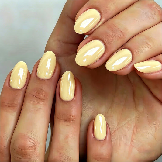 SXVME front packaging showing 32-piece short oval nails and box benefits