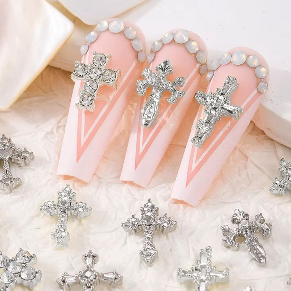 Symphonyw rhinestone center reflecting light for enhanced manicure sparkle