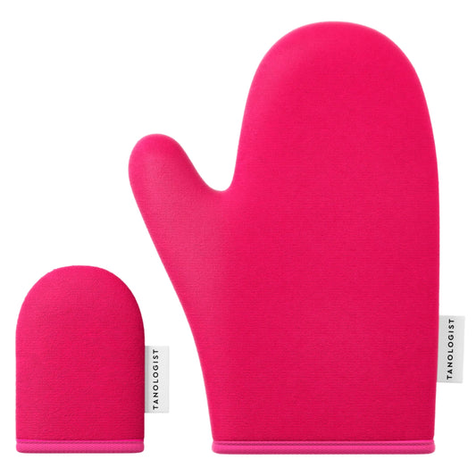 Tanologist front view of both face and body mitts showing packaging and neat presentation for convenience