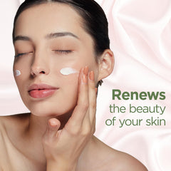 TEATRICAL open jar showing creamy texture and quick-absorbing finish benefits