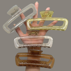 TEBIEKOY clip securing a large section of thick hair for tangle-free styling