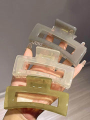 TEBIEKOY front view of 4-pack neutral color clips showing set and benefit