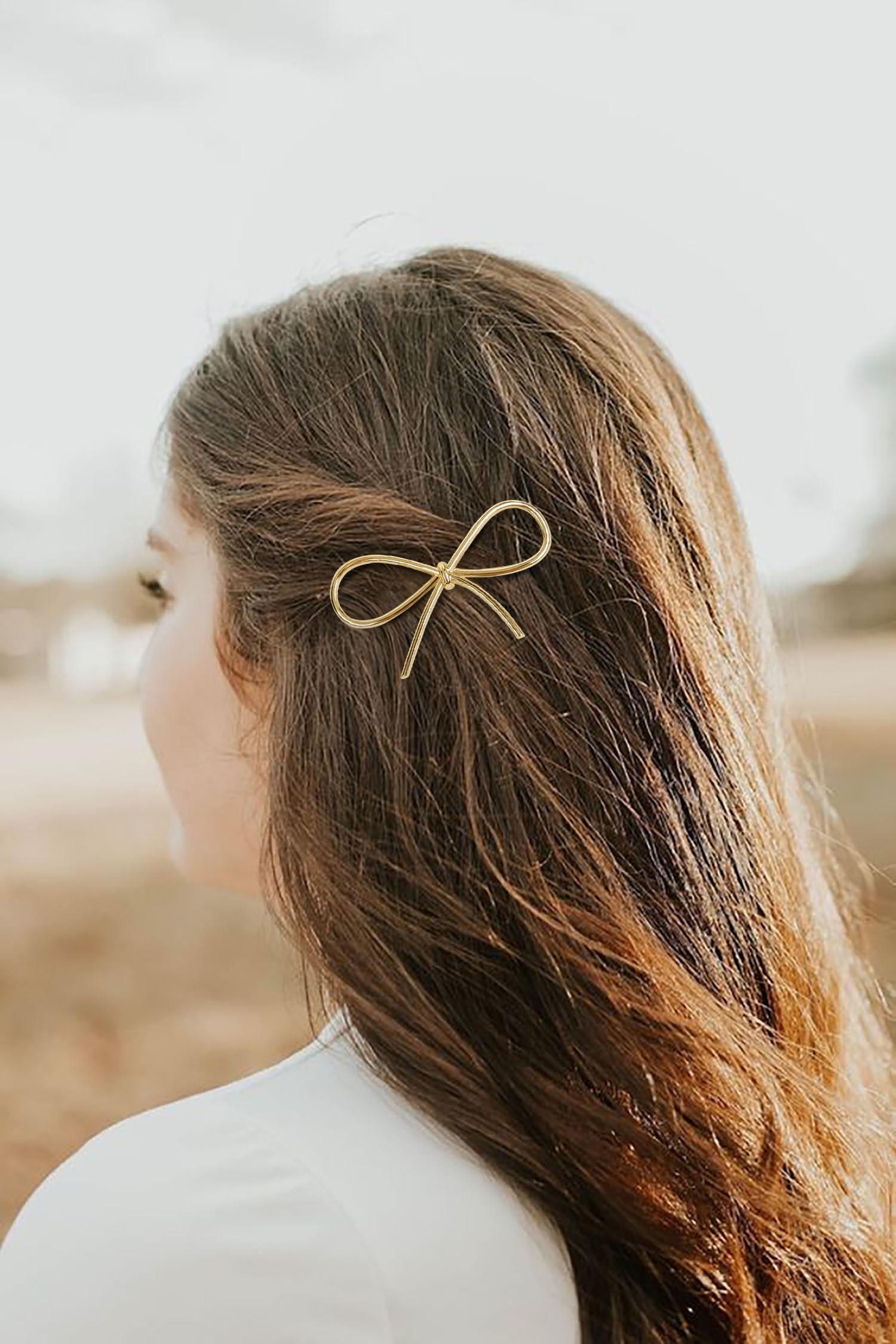 TEBIEKOY hairpin in model half-up style adding neat accent