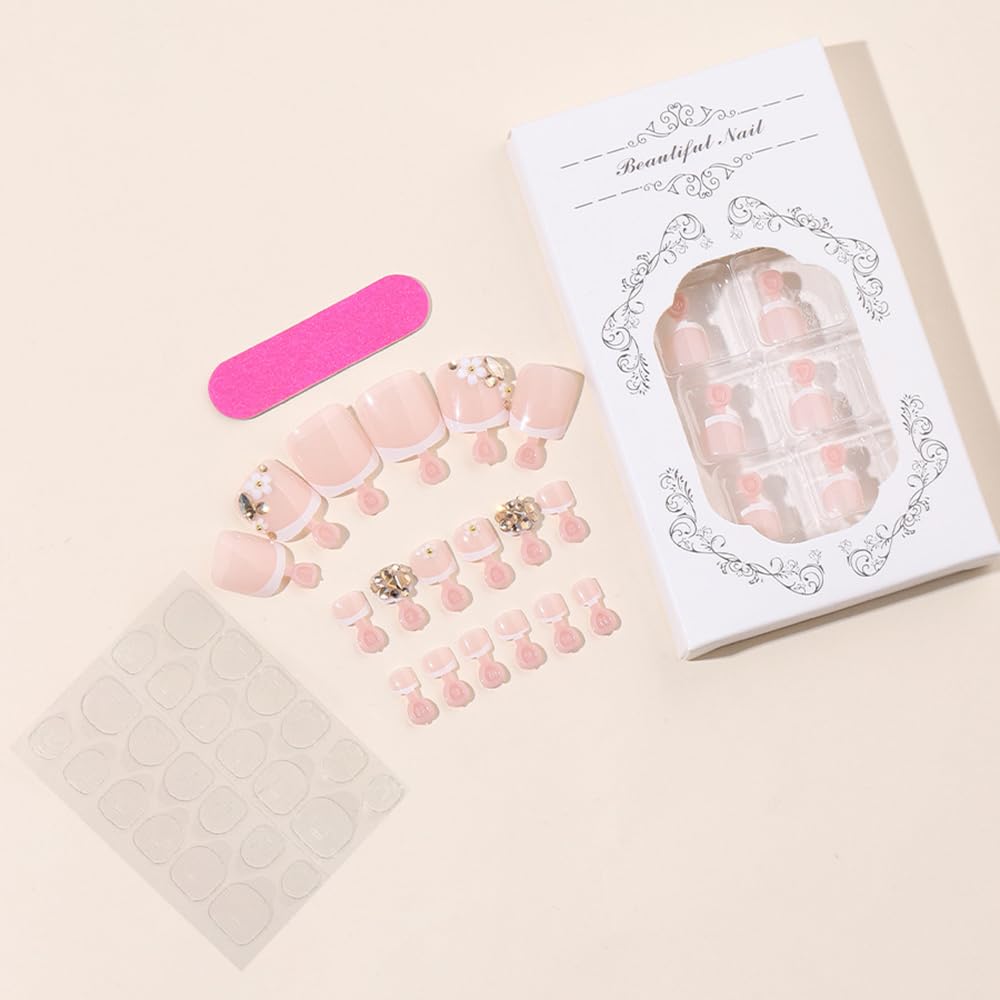 Teilihai close-up of 3D flower rhinestone charm highlighting decorative detail