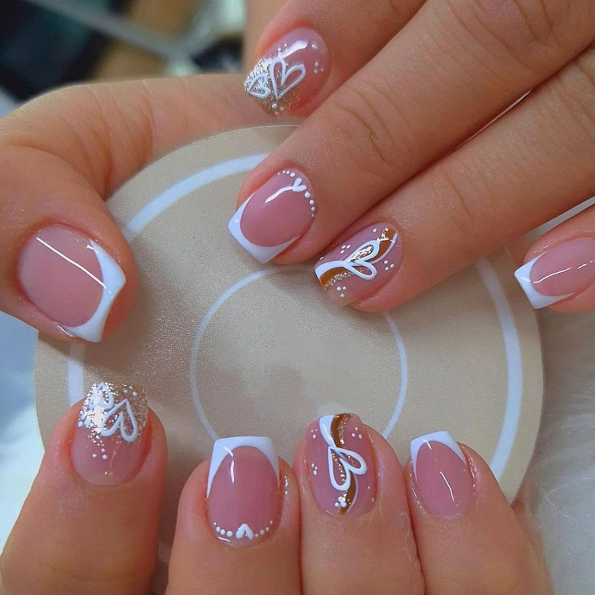 Teilihai front packaging showing all 24 glossy French tip nails and accessories for ready wear